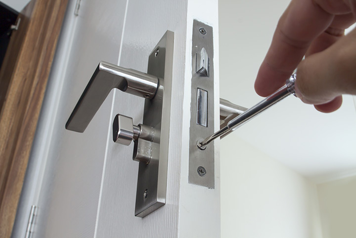 Our local locksmiths are able to repair and install door locks for properties in Pinxton and the local area.